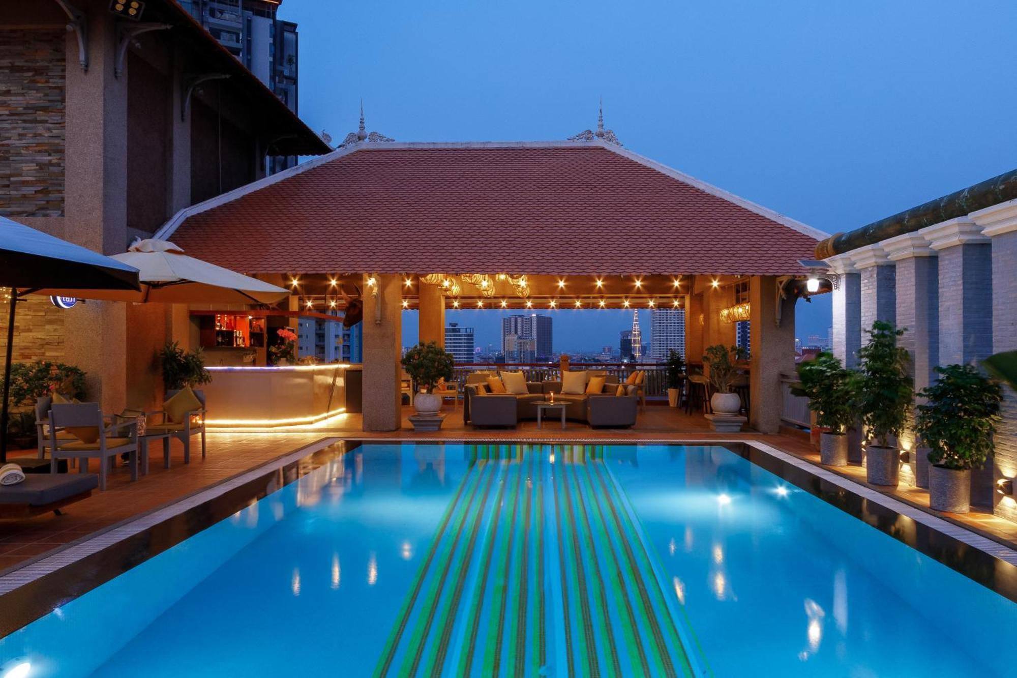 Jaya Suites Hotel Phnom Penh Exterior photo