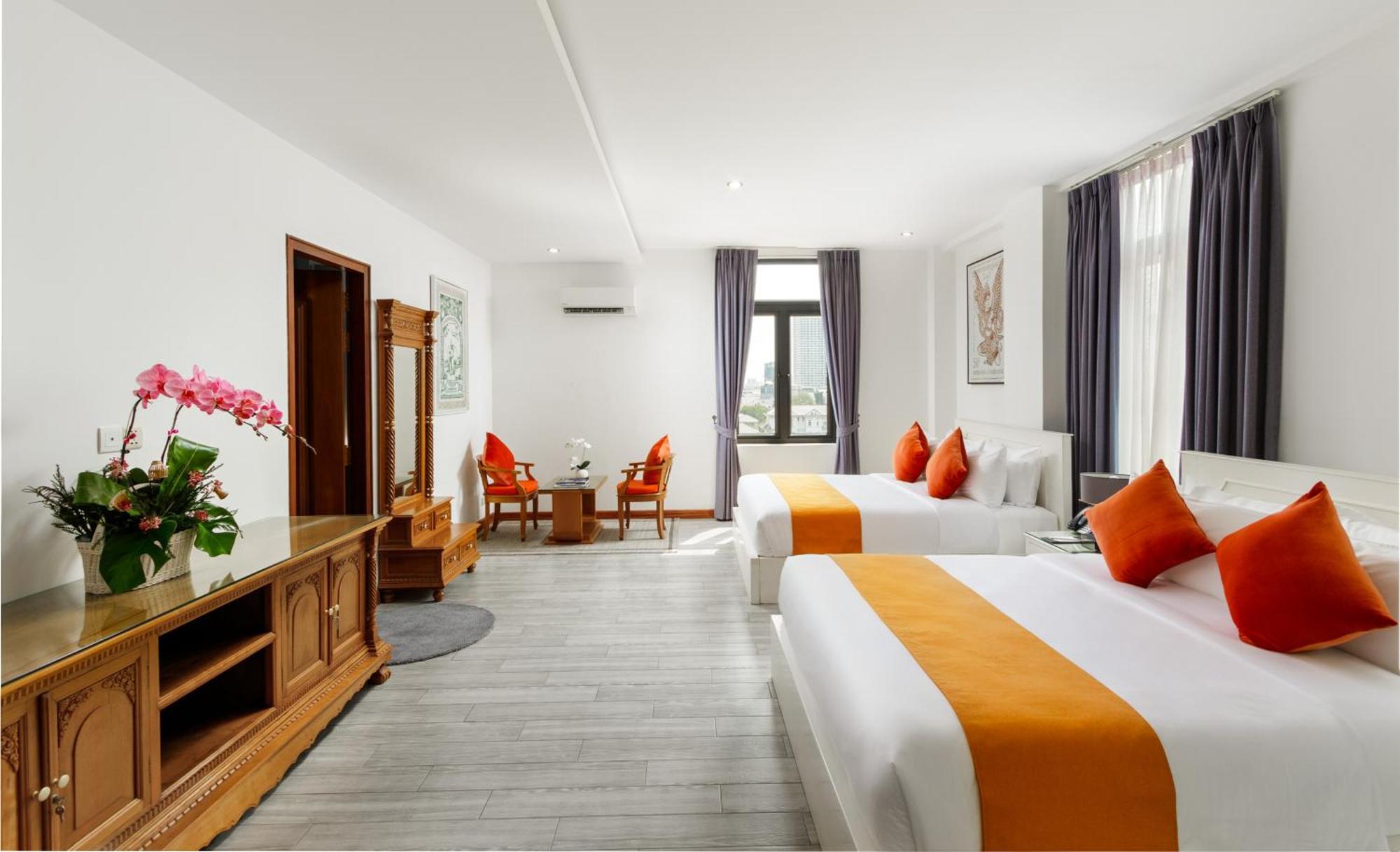 Jaya Suites Hotel Phnom Penh Exterior photo