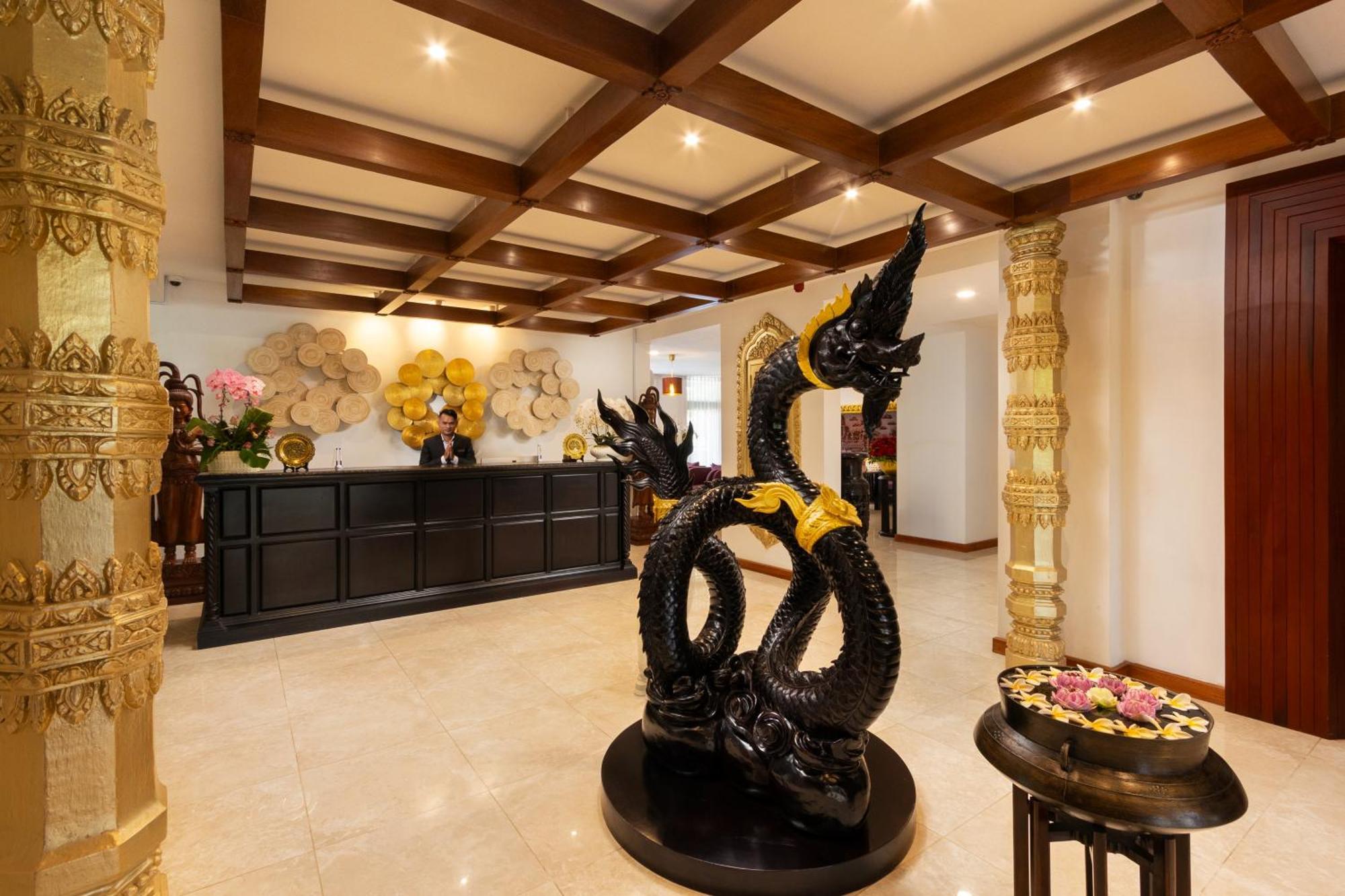 Jaya Suites Hotel Phnom Penh Exterior photo