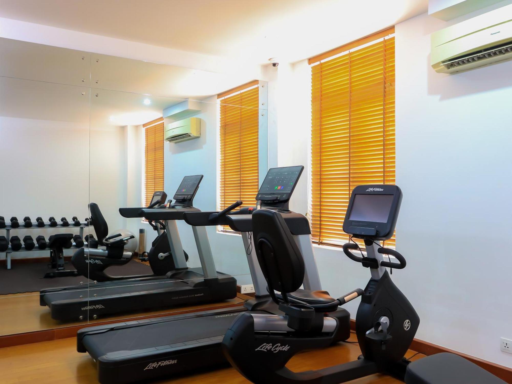 Jaya Suites Hotel Phnom Penh Exterior photo